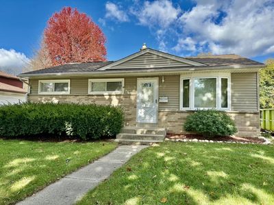 526 Peters DRIVE, Waukesha, WI, 53188