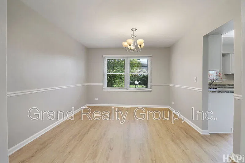 4 bed, 2.5 bath, 2986 sqft, $4,000 — Photo 4