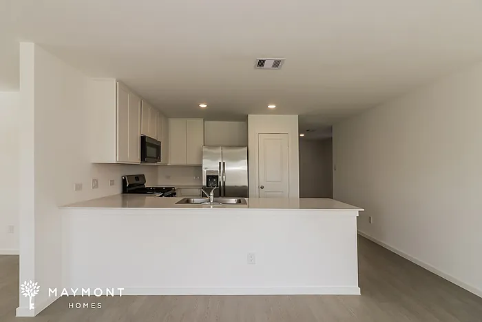 3072 Fantasy Terrace Dr — Photo 12
