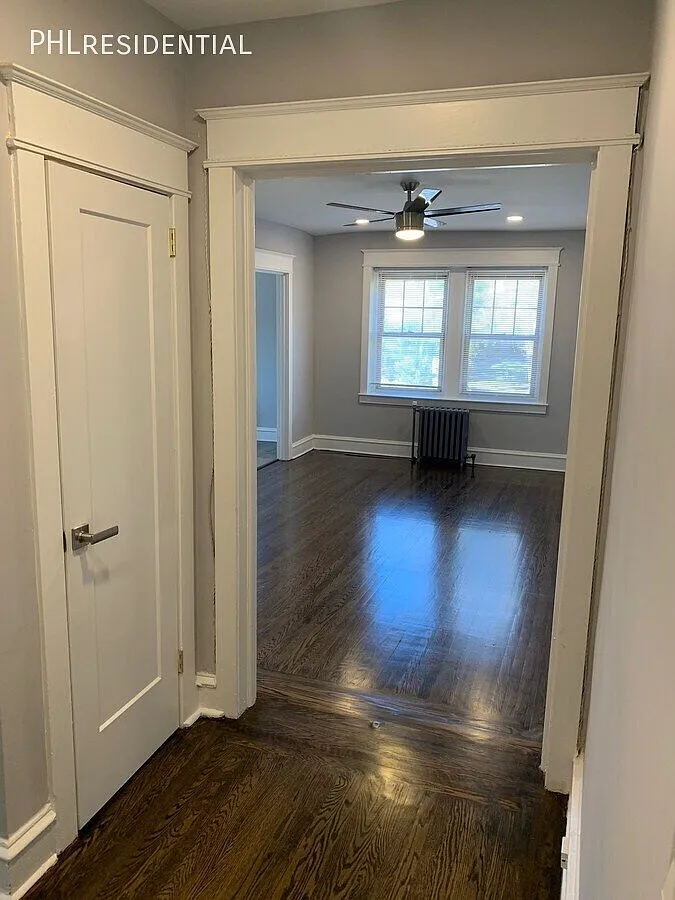 144 W Allens Ln — Photo 2