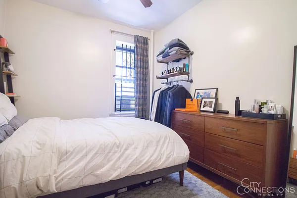 Rented by City Connections Realty | media 17