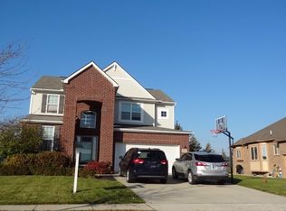 50555 Cheltenham Dr, Macomb, MI