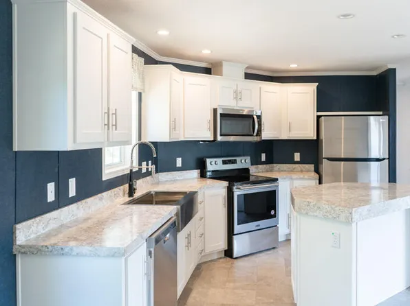 8 Kalebs Way, Dresden, ME 04342