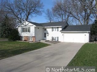 7044 Clinton Ave, Minneapolis, MN 55423