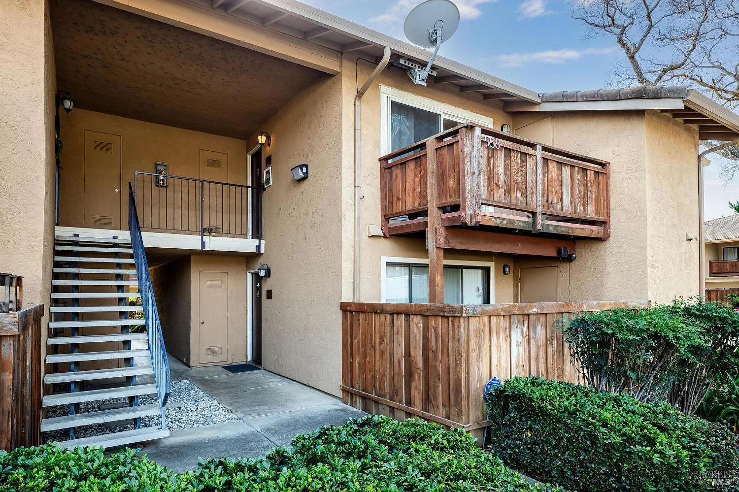558 Arcadia Drive photo 1