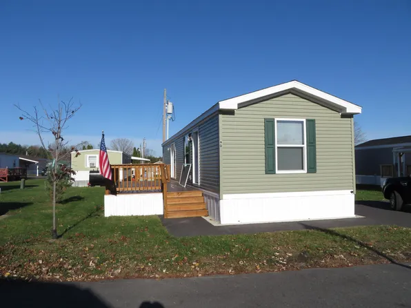 121 Blackberry Place, Kittery, ME 03904