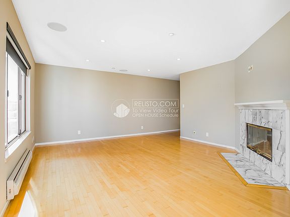 3rd image of 1565 Sacramento St APT 6