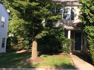 341 Wren Ln, Bedminster, NJ 07921