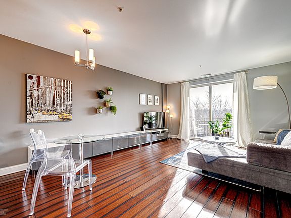 4th image of 1700 Riverwoods Dr APT 402