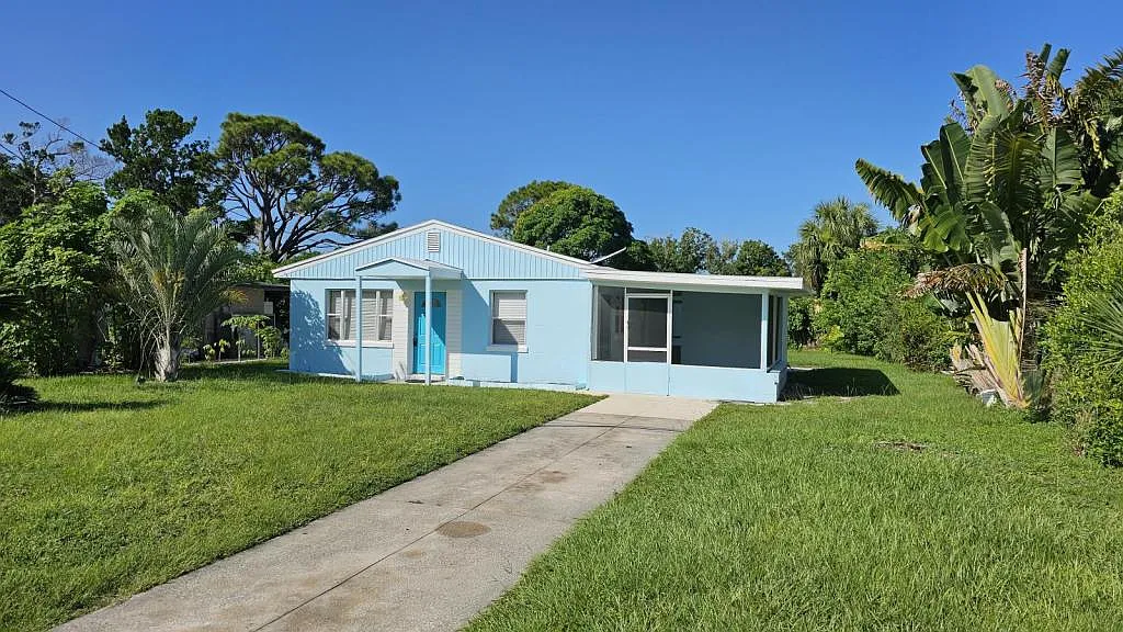 644 Wisteria Drive — Photo 2