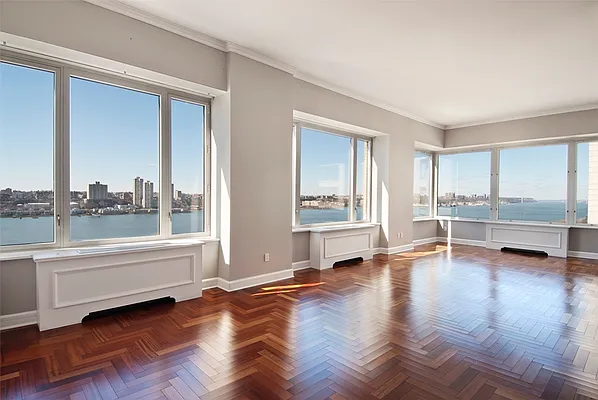 Sold by Town Residential | media 9