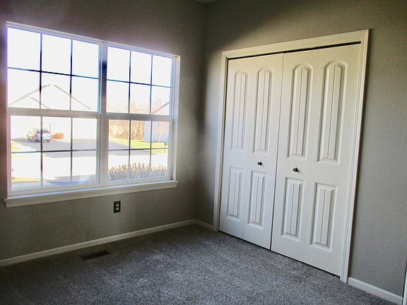 5th image of 11808 River Hills Pkwy #4