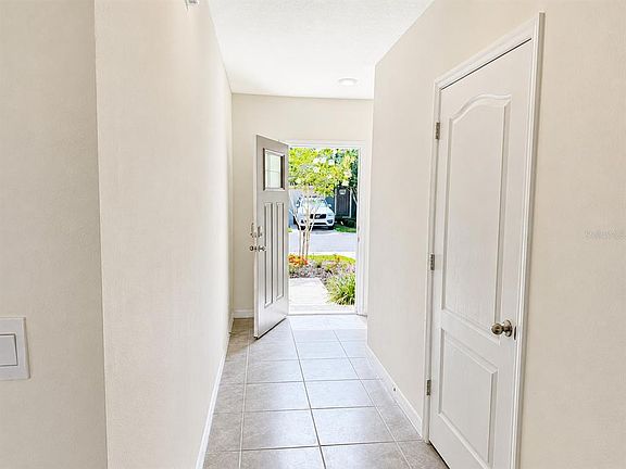 5th image of 13 Bella Oaks Dr