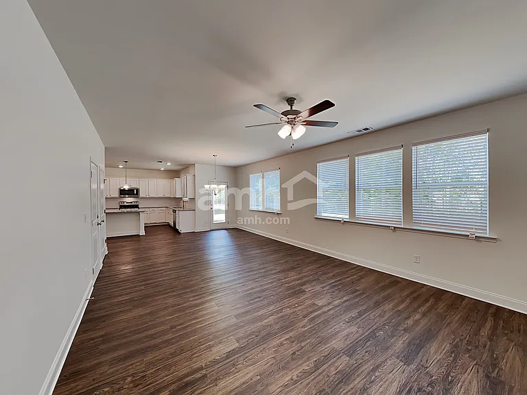 412 Tributary Ln — Photo 7