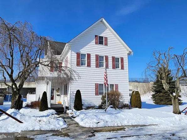 702 E 2nd St, Bellwood, PA 16617