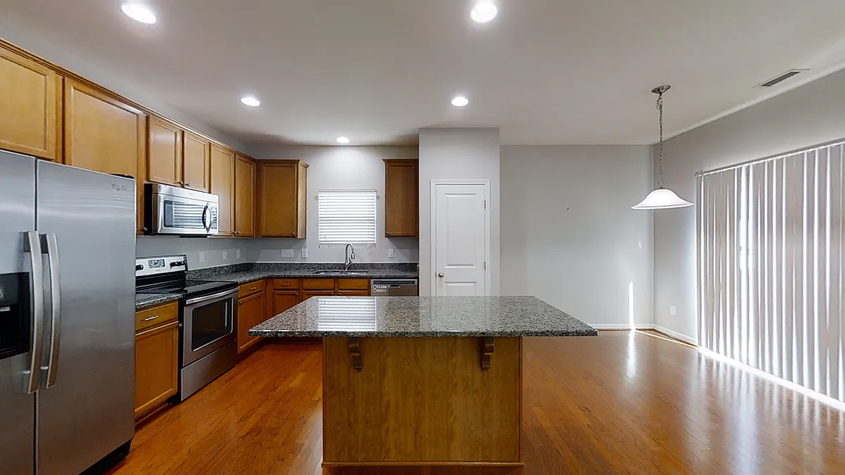 Building Photo - 2711 Magnolia Tree Ln