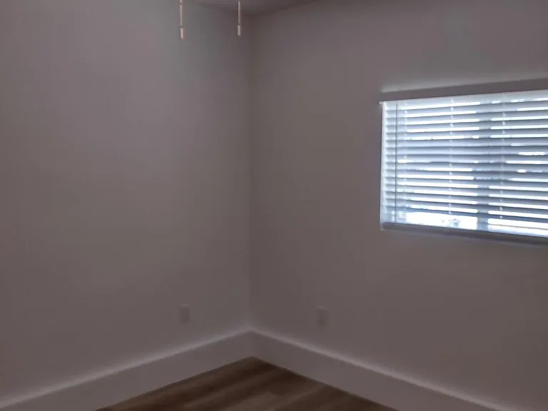 1491 Oleander Ave #1491 — Photo 2