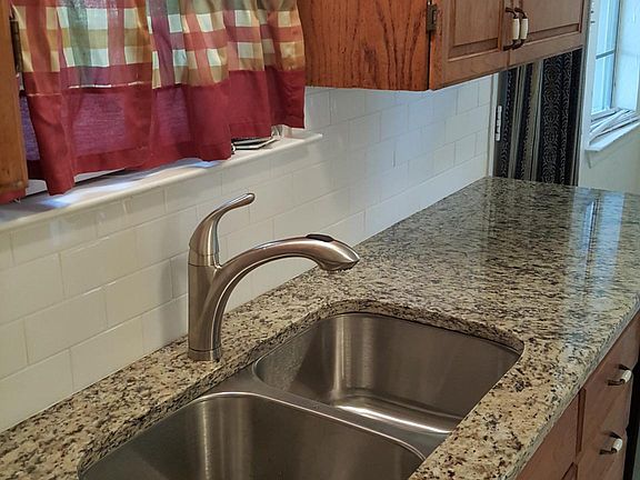 2nd image of 726 Calvin Dr