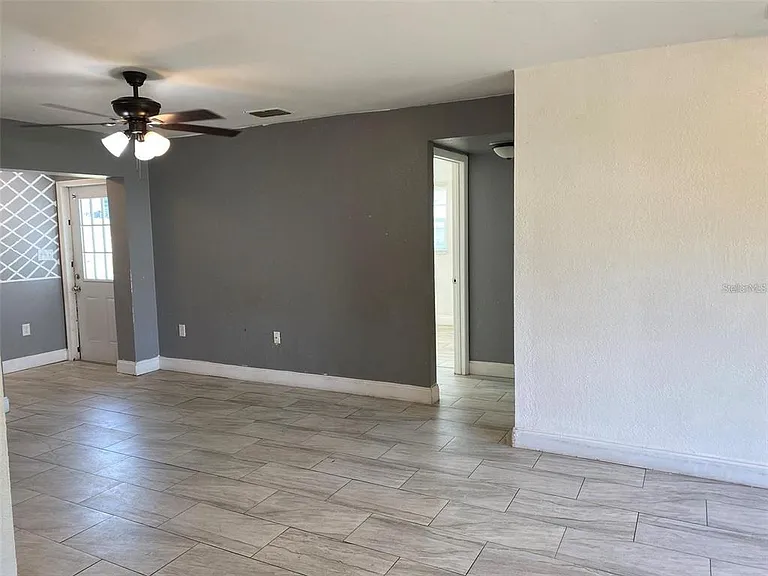 49 Orange Park Blvd — Photo 6