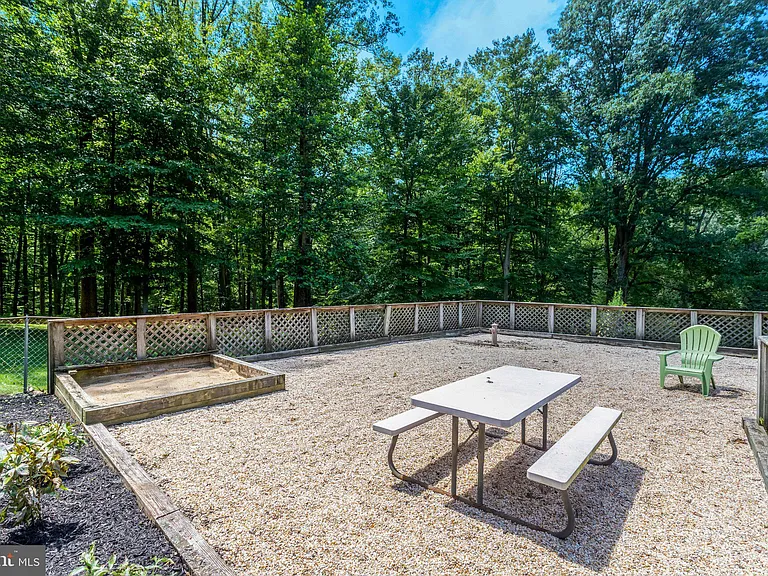 6030 Berwynd Rd — Photo 79