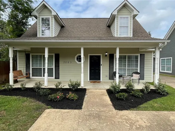 3689 Holick Ln, Bryan, TX 77801