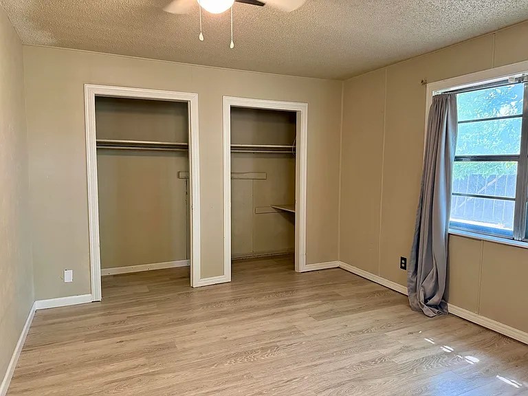 613 N J St — Photo 20
