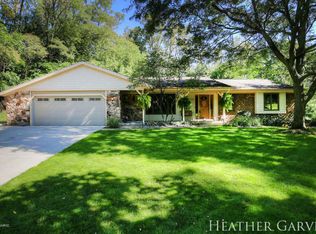 1808 Ranch Dr NW, Grand Rapids, MI 49504