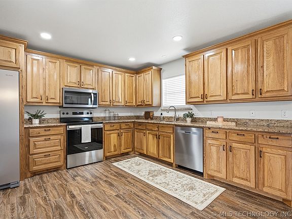2nd image of 58 Founders Ln