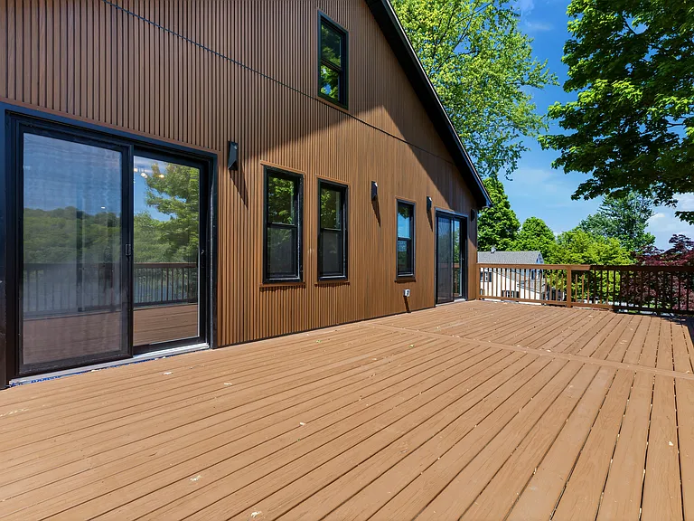 548 Lakes Rd — Photo 47