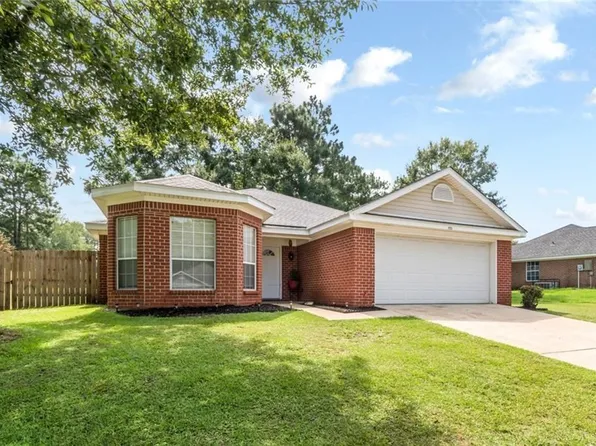 9755 Oak Forrest Dr, Mobile, AL 36695