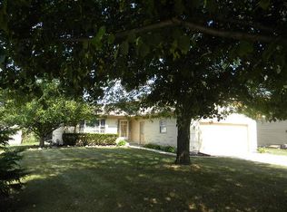 5302 W Winding Creek Dr, McHenry, IL 60050