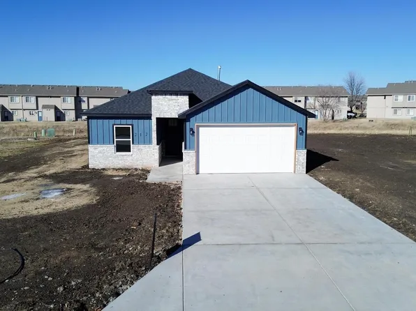 212 Matson St, Newton, KS 67114