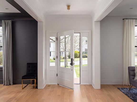 4th image of 7208 Ridgewood Ave
