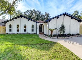 9719 Lawngate Dr, Houston, TX 77080