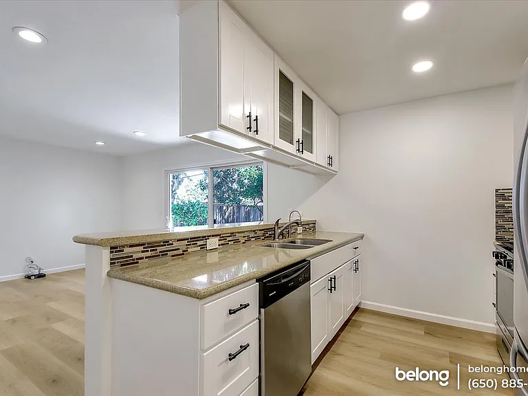 814 Lusterleaf Dr — Photo 14