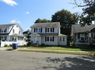 95 Overland Ave, Bridgeport, CT 06606