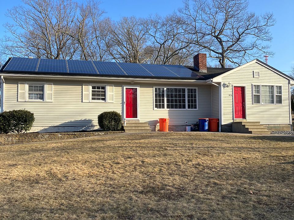 Duplex 3BR left side- available
1BR right side- occupied.