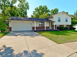 1729 Sun Drop Dr, Saint Charles, MO