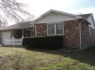 215 S Hamrick St, Houston, MO 65483