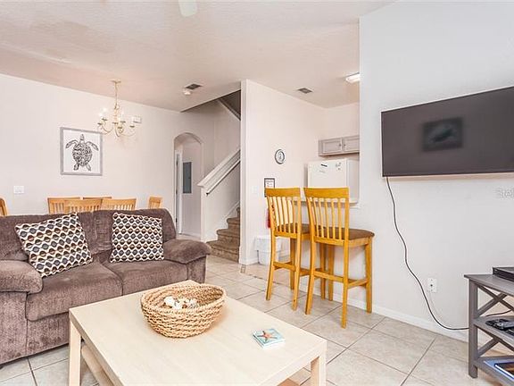 5th image of 1114 Calabria Ave