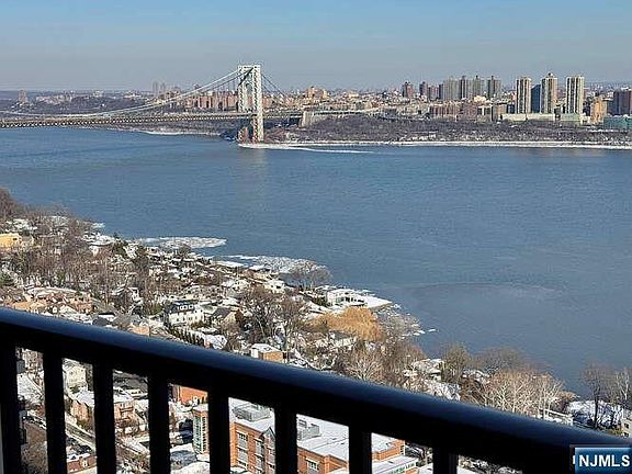 3rd image of 6 Horizon Rd APT 2107