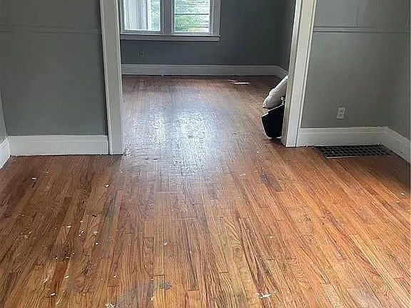 5th image of 139 Hope Ave