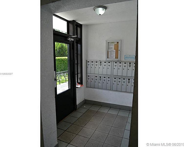 1st image of 820 Euclid Ave APT 103