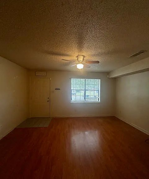 320 Nebling Rd #B — Photo 3