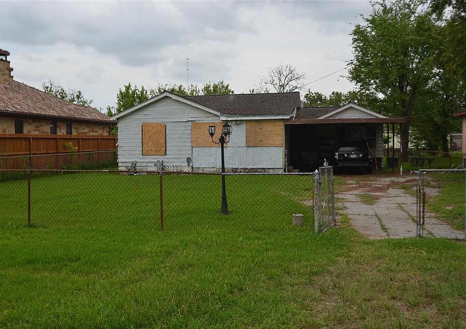 1st image of 11018 Evangeline Dr