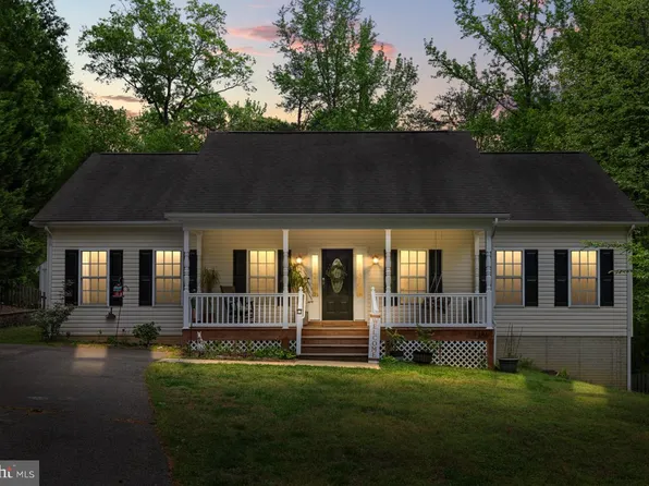 7386 Monroe Dr, King George, VA 22485