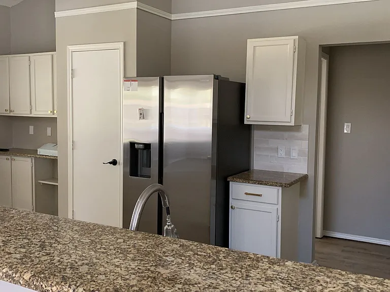 7801 Estates Way — Photo 10