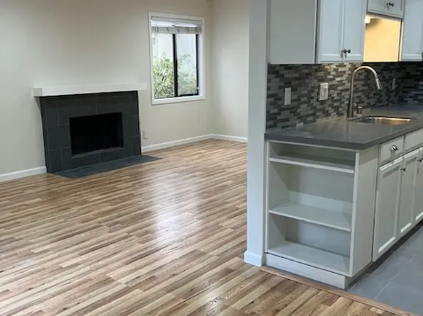 557 S Eliseo Dr #4, Greenbrae, CA 94904