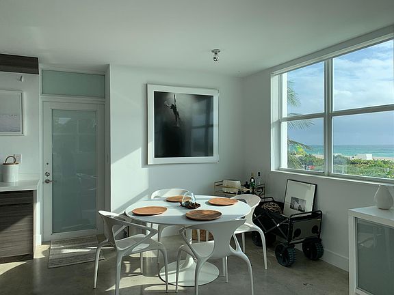 3rd image of 301 Ocean Dr