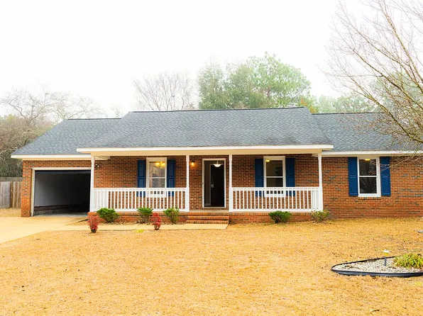 2517 Previs Dr, Fayetteville, NC 28306
